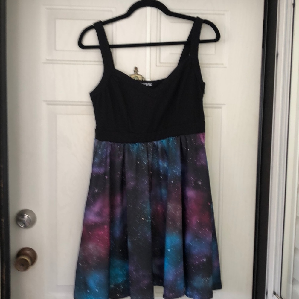 Hot Topic Sun Dress Medium